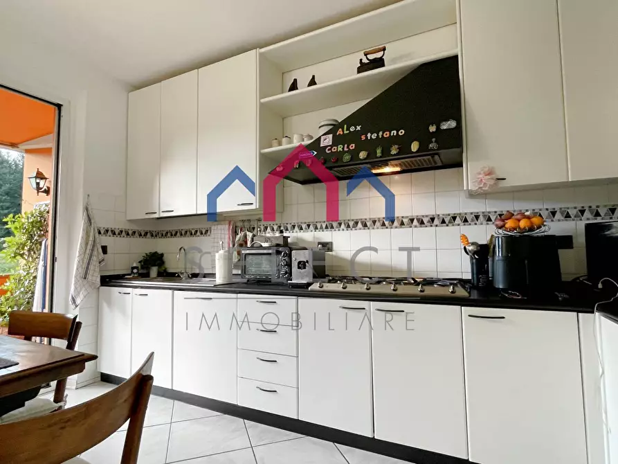 Immagine 29 di Villetta a schiera in vendita  a Borgo A Mozzano