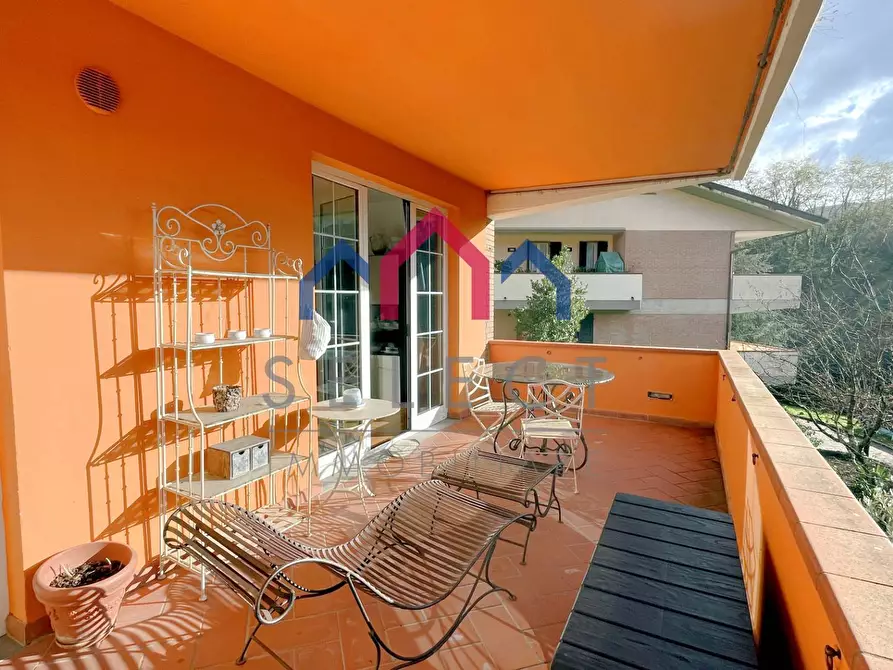 Immagine 23 di Villetta a schiera in vendita  a Borgo A Mozzano