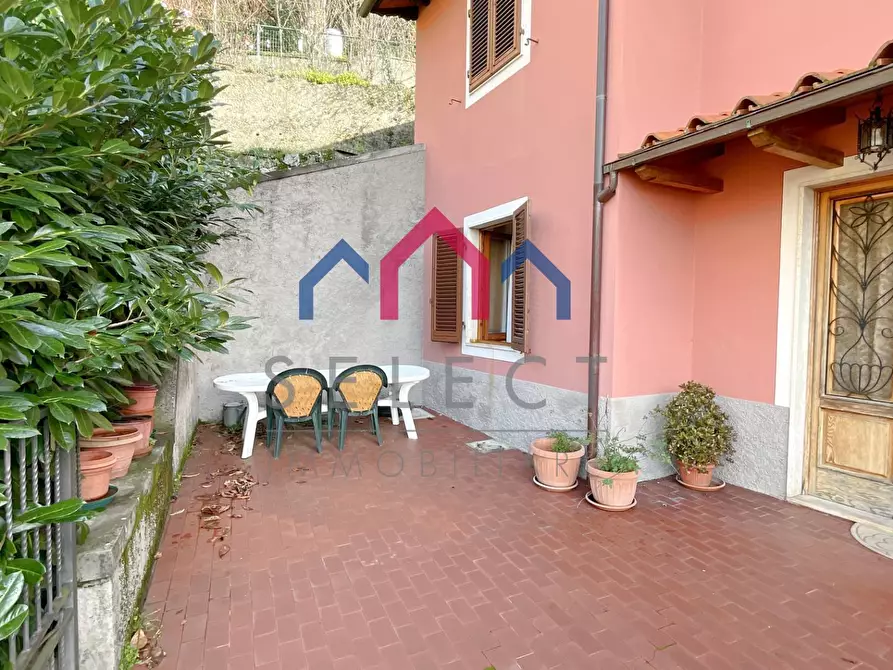 Immagine 9 di Casa semindipendente in vendita  a Bagni Di Lucca