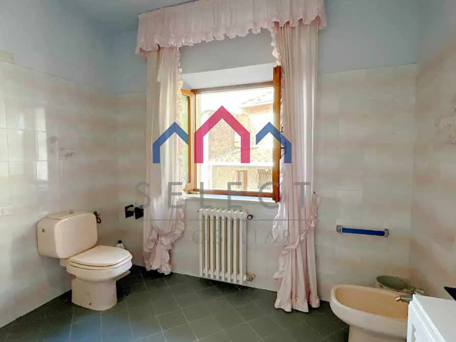 Immagine 62 di Casa semindipendente in vendita  a Bagni Di Lucca