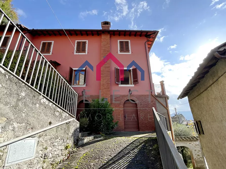 Immagine 4 di Casa semindipendente in vendita  a Bagni Di Lucca