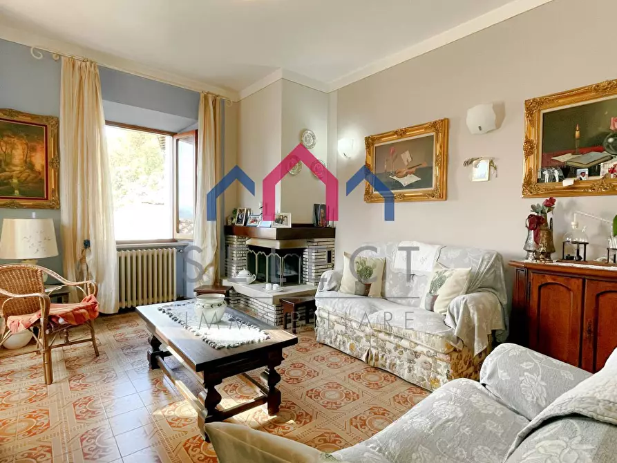 Immagine 17 di Casa semindipendente in vendita  a Bagni Di Lucca