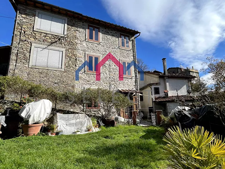 Immagine 2 di Casa semindipendente in vendita  a Coreglia Antelminelli