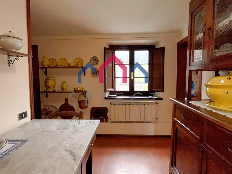 Immagine 11 di Casa semindipendente in vendita  a Borgo A Mozzano