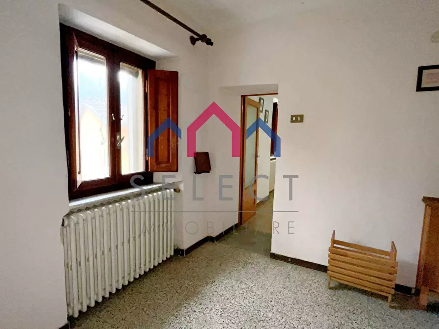 Immagine 27 di Casa semindipendente in vendita  a Borgo A Mozzano