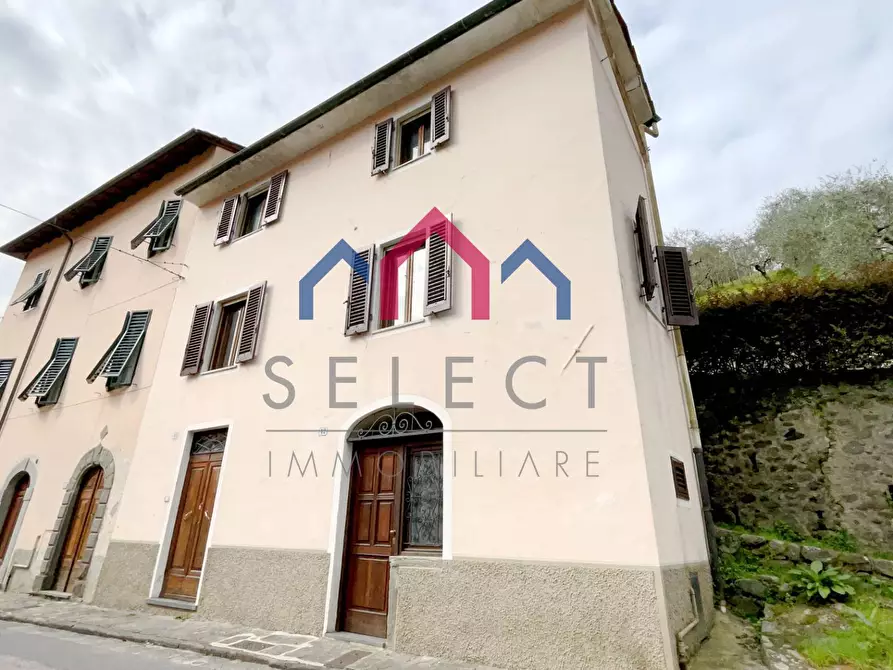 Immagine 28 di Casa semindipendente in vendita  a Borgo A Mozzano