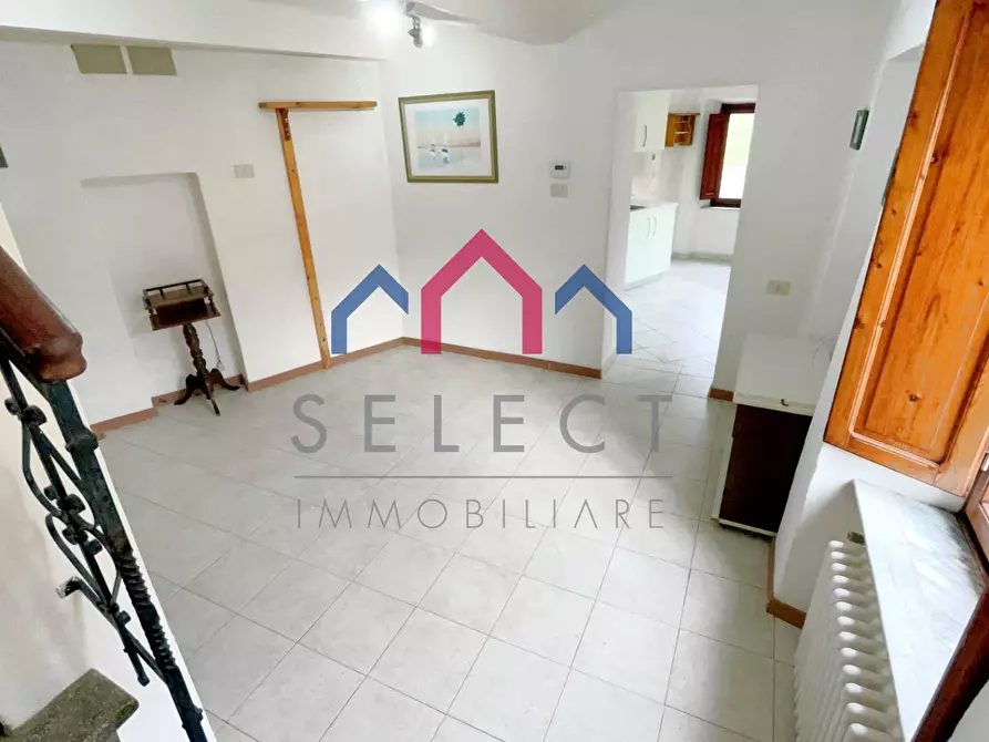 Immagine 16 di Casa semindipendente in vendita  a Borgo A Mozzano