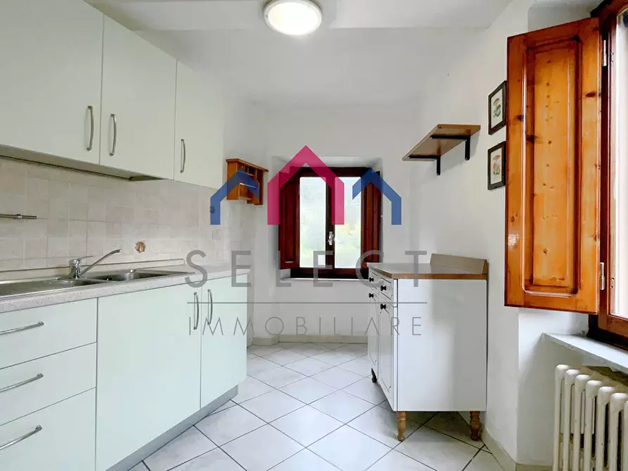 Immagine 14 di Casa semindipendente in vendita  a Borgo A Mozzano