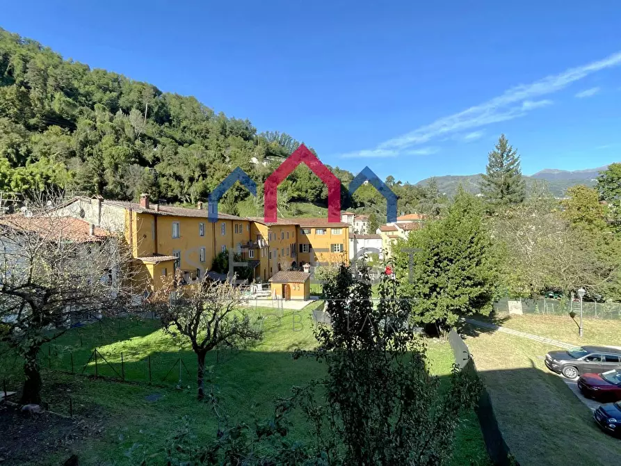 Immagine 1 di Casa semindipendente in vendita  a Gallicano