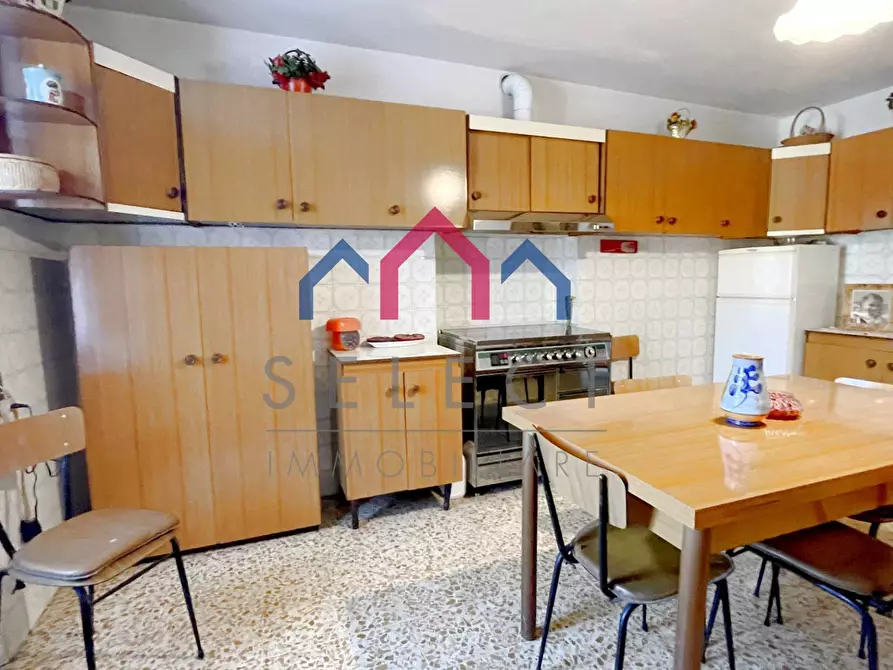 Immagine 7 di Casa semindipendente in vendita  a Gallicano