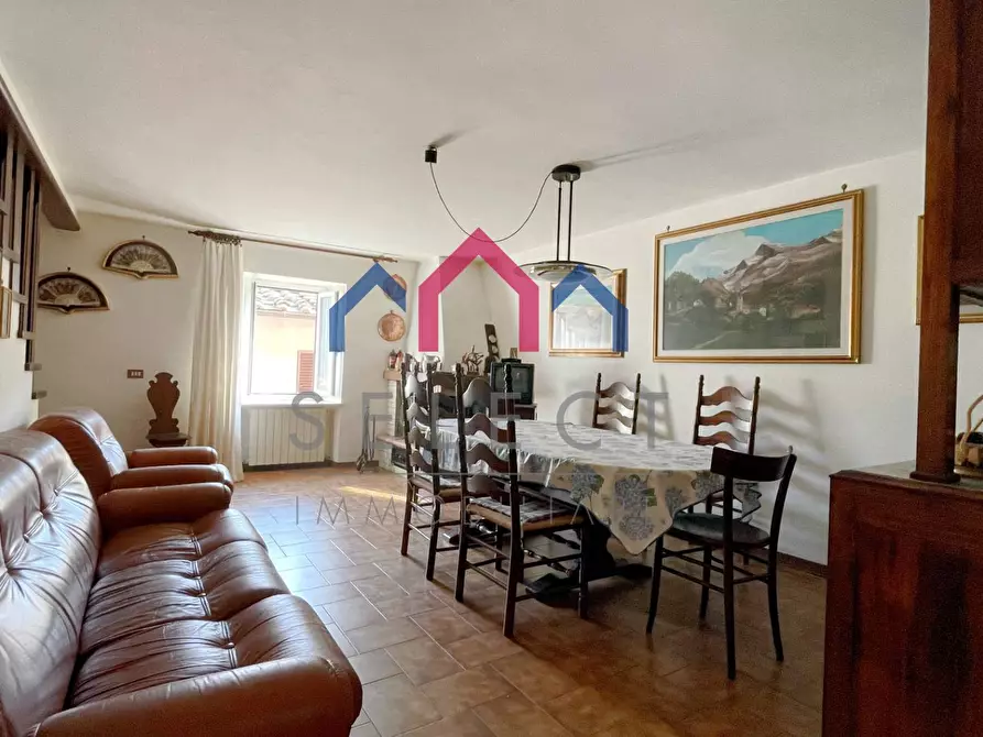 Immagine 1 di Appartamento in vendita  a Villa Basilica