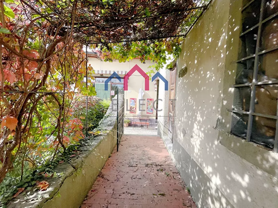 Immagine 4 di Casa semindipendente in vendita  a Pescaglia