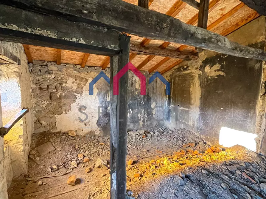 Immagine 29 di Casa semindipendente in vendita  a Molazzana