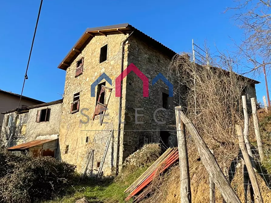 Immagine 10 di Casa semindipendente in vendita  a Molazzana