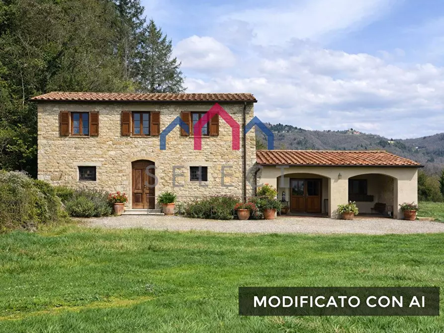 Immagine 3 di Rustico / casale in vendita  a Castiglione Di Garfagnana
