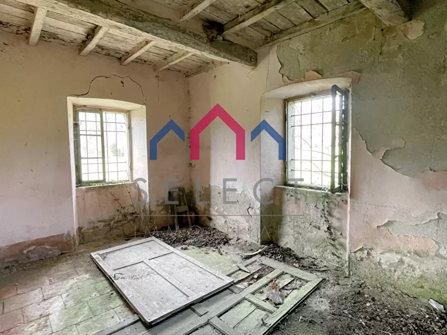 Immagine 22 di Rustico / casale in vendita  a Castiglione Di Garfagnana