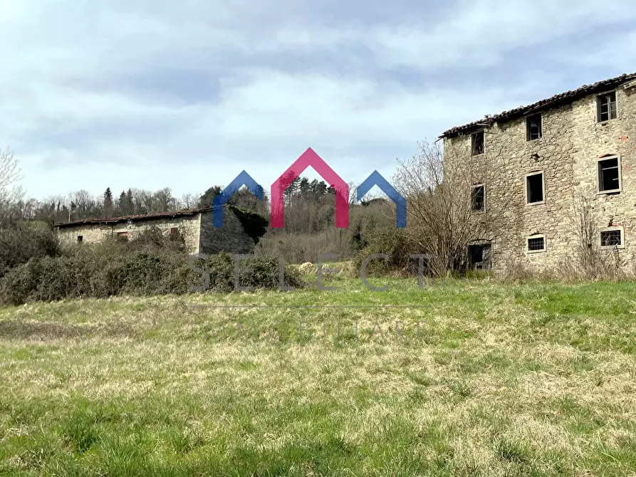 Immagine 42 di Rustico / casale in vendita  a Castiglione Di Garfagnana