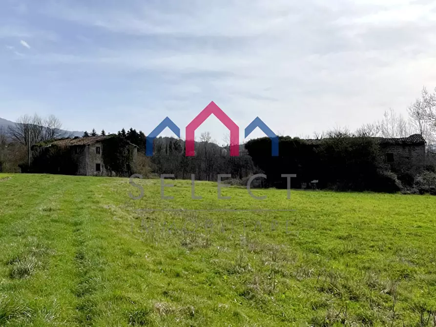 Immagine 15 di Rustico / casale in vendita  a Castiglione Di Garfagnana
