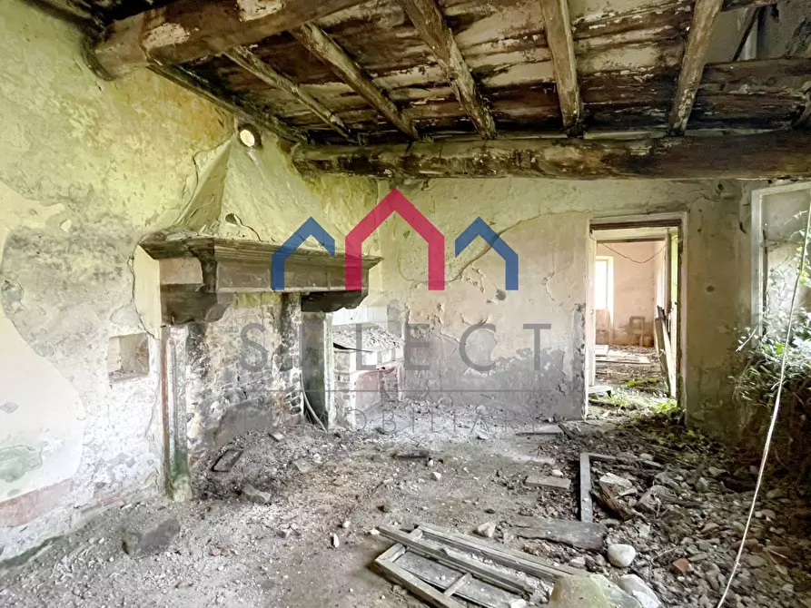 Immagine 26 di Rustico / casale in vendita  a Castiglione Di Garfagnana