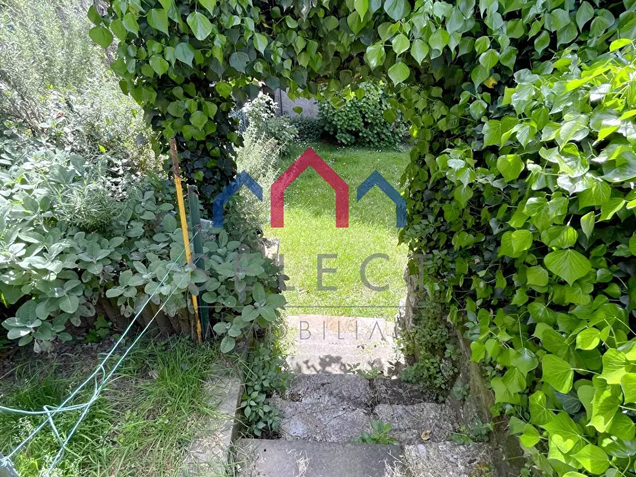 Immagine 51 di Appartamento in vendita  a Borgo A Mozzano