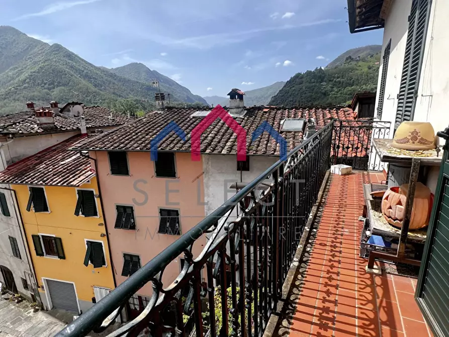 Immagine 64 di Appartamento in vendita  a Borgo A Mozzano