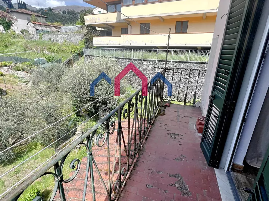 Immagine 41 di Appartamento in vendita  a Borgo A Mozzano