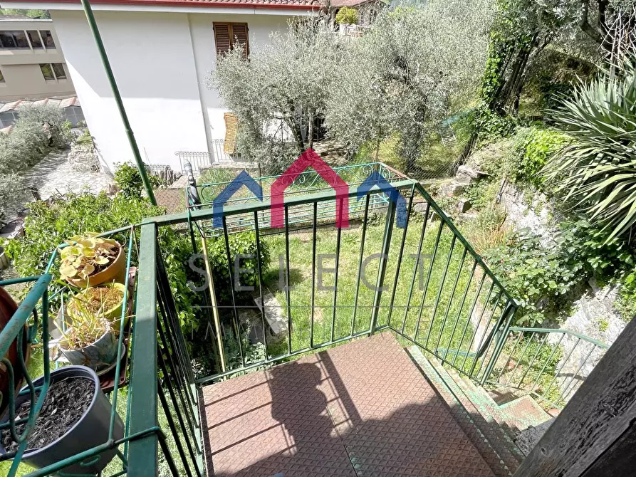 Immagine 47 di Appartamento in vendita  a Borgo A Mozzano