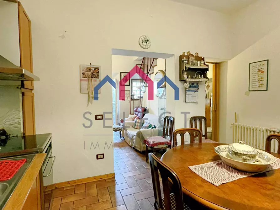 Immagine 25 di Appartamento in vendita  a Borgo A Mozzano