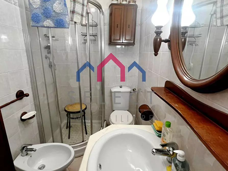 Immagine 44 di Appartamento in vendita  a Borgo A Mozzano