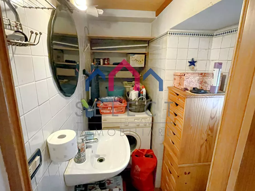 Immagine 34 di Appartamento in vendita  a Borgo A Mozzano