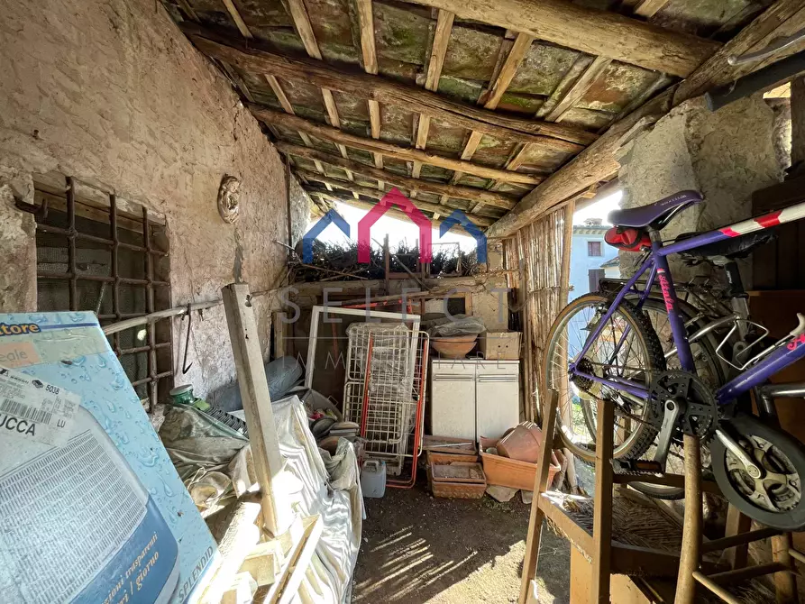 Immagine 22 di Appartamento in vendita  a Borgo A Mozzano