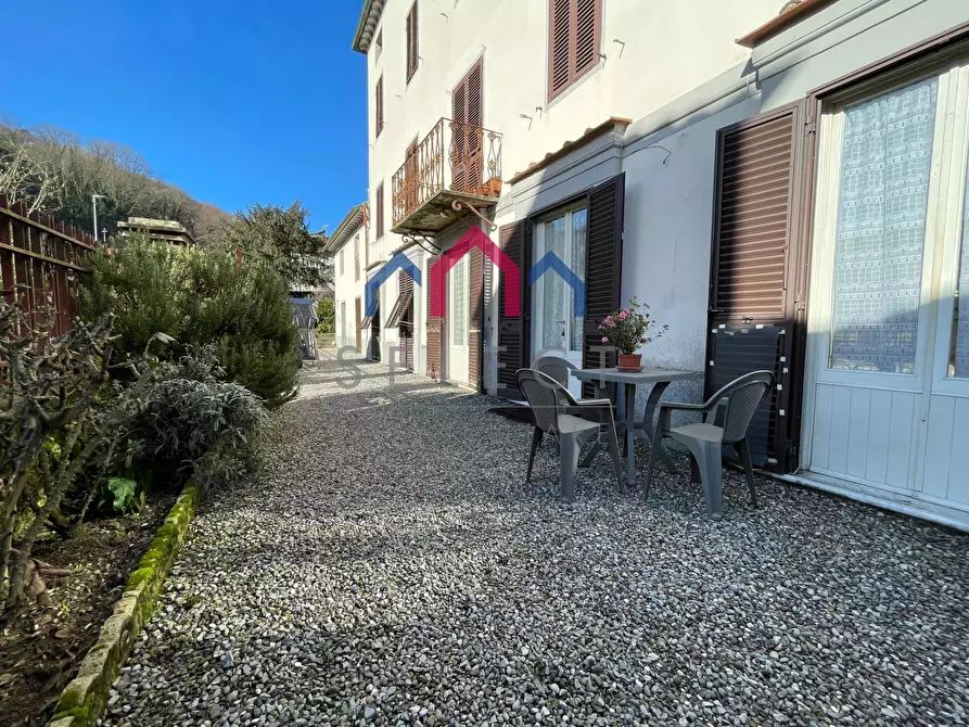 Immagine 4 di Appartamento in vendita  a Borgo A Mozzano