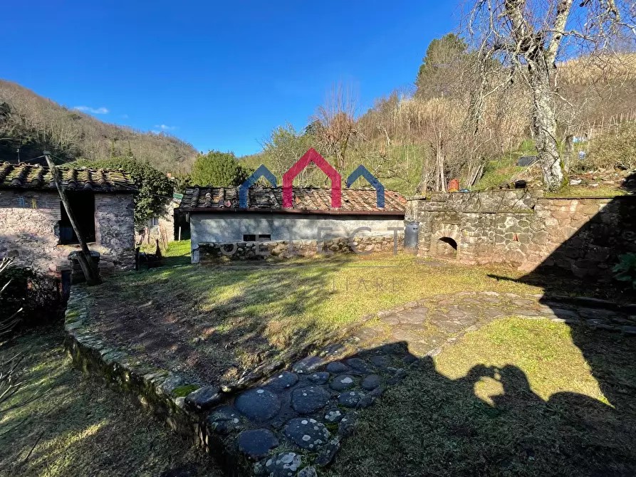 Immagine 25 di Appartamento in vendita  a Borgo A Mozzano