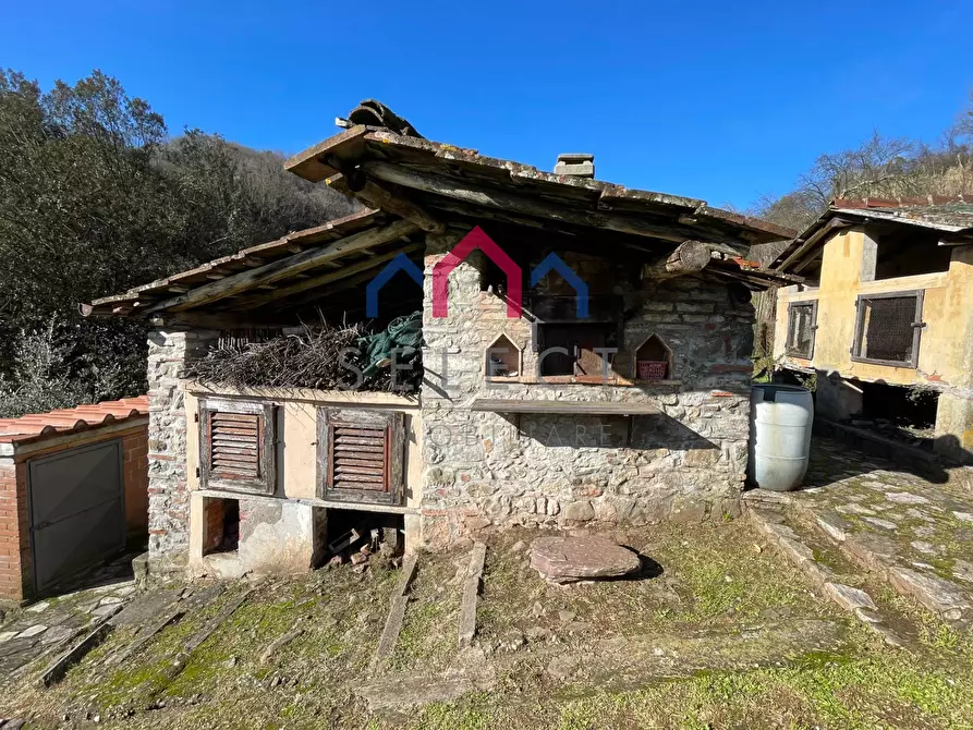 Immagine 21 di Appartamento in vendita  a Borgo A Mozzano