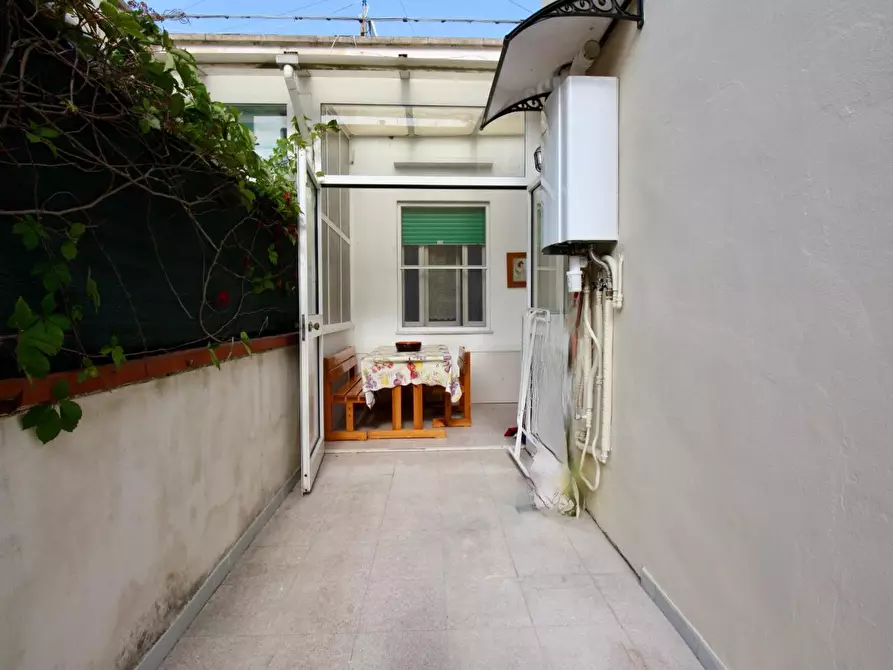 Immagine 15 di Appartamento in affitto  a Pisa