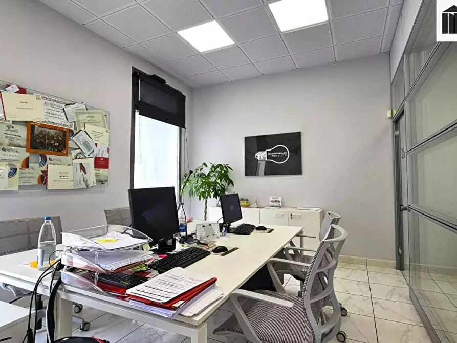 Immagine 21 di Ufficio in vendita  a Santa Croce Sull'arno