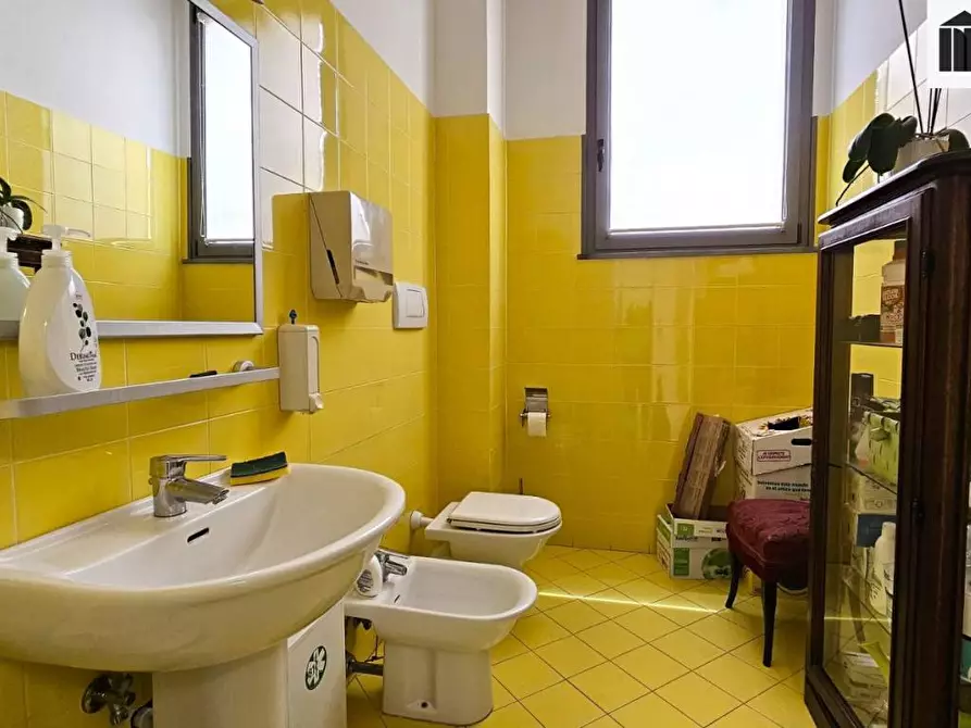 Immagine 19 di Ufficio in vendita  a Santa Croce Sull'arno