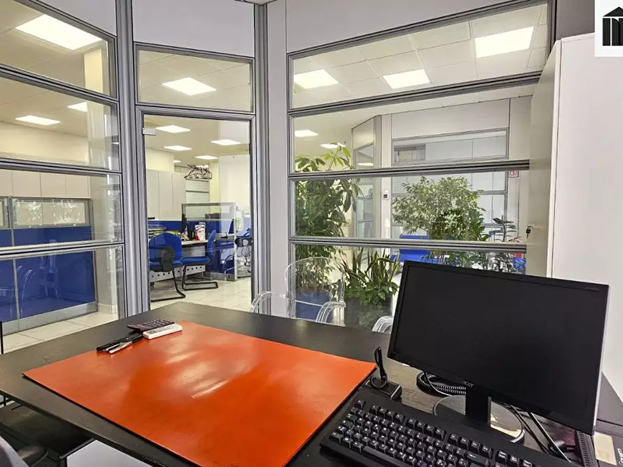 Immagine 11 di Ufficio in vendita  a Santa Croce Sull'arno