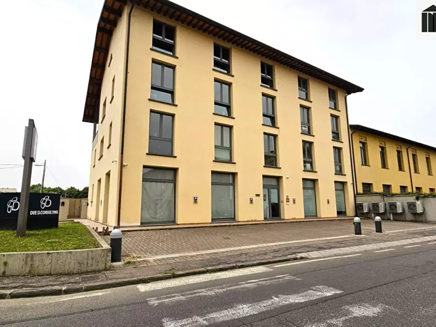 Immagine 1 di Ufficio in vendita  a Santa Croce Sull'arno
