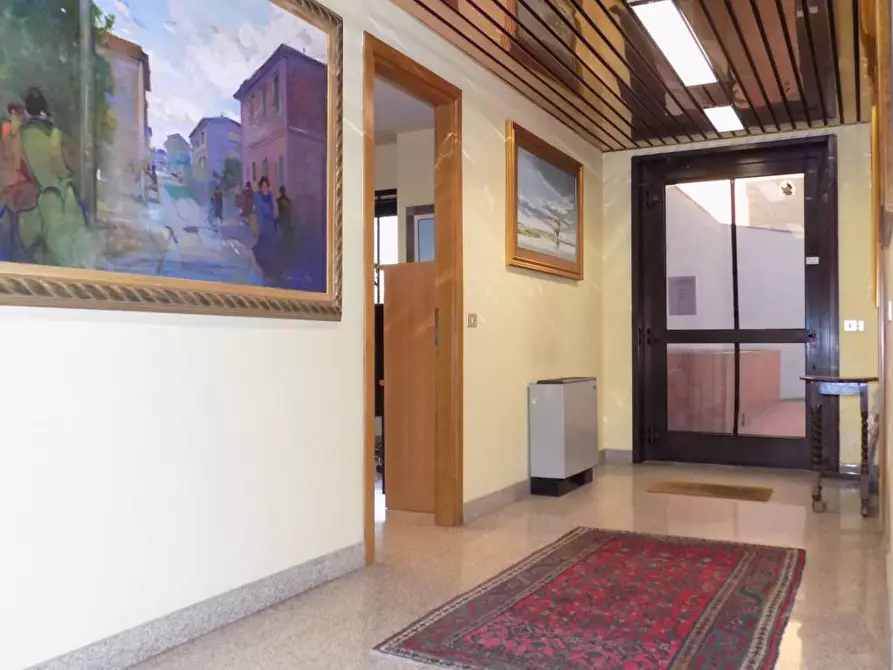 Immagine 14 di Ufficio in vendita  a Santa Croce Sull'arno
