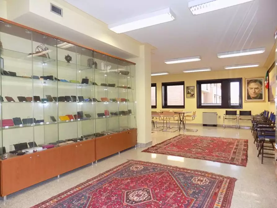 Immagine 4 di Ufficio in vendita  a Santa Croce Sull'arno