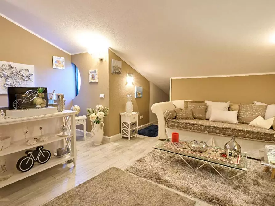 Immagine 20 di Appartamento in vendita  a Santa Croce Sull'arno