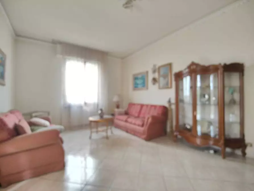 Immagine 5 di Villa in vendita  a Fucecchio