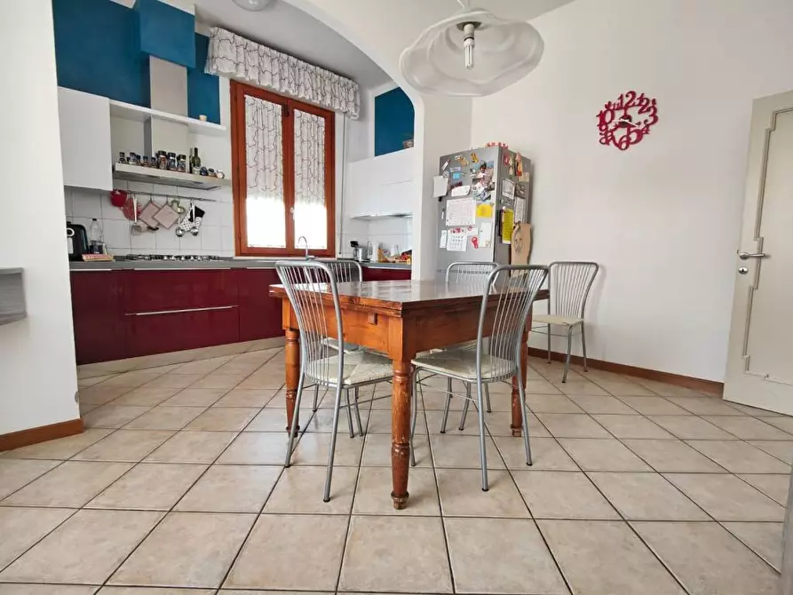 Immagine 3 di Villa in vendita  a Fucecchio