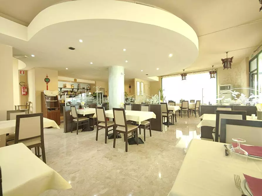 Immagine 6 di Negozio in vendita  a Fucecchio