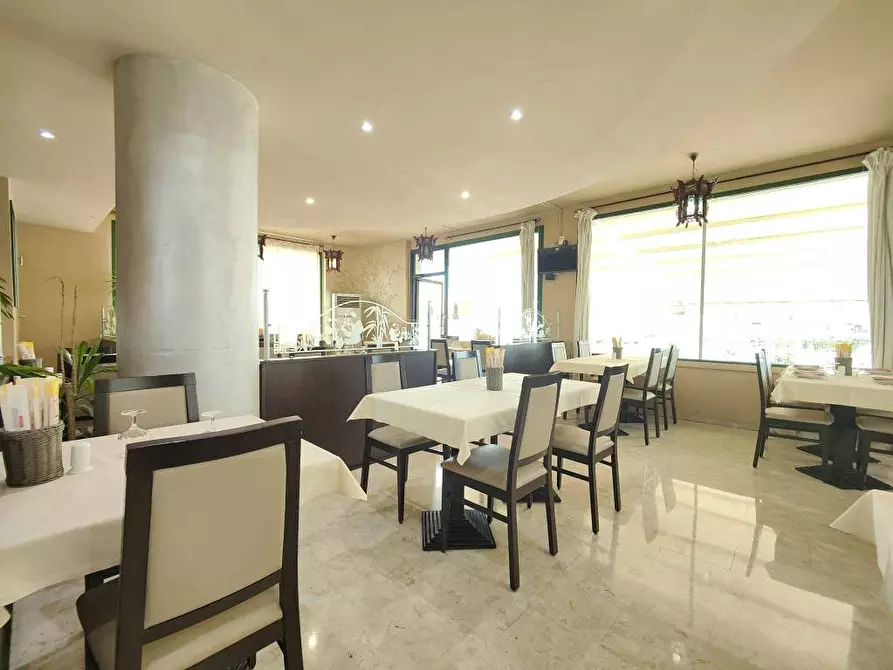 Immagine 5 di Negozio in vendita  a Fucecchio