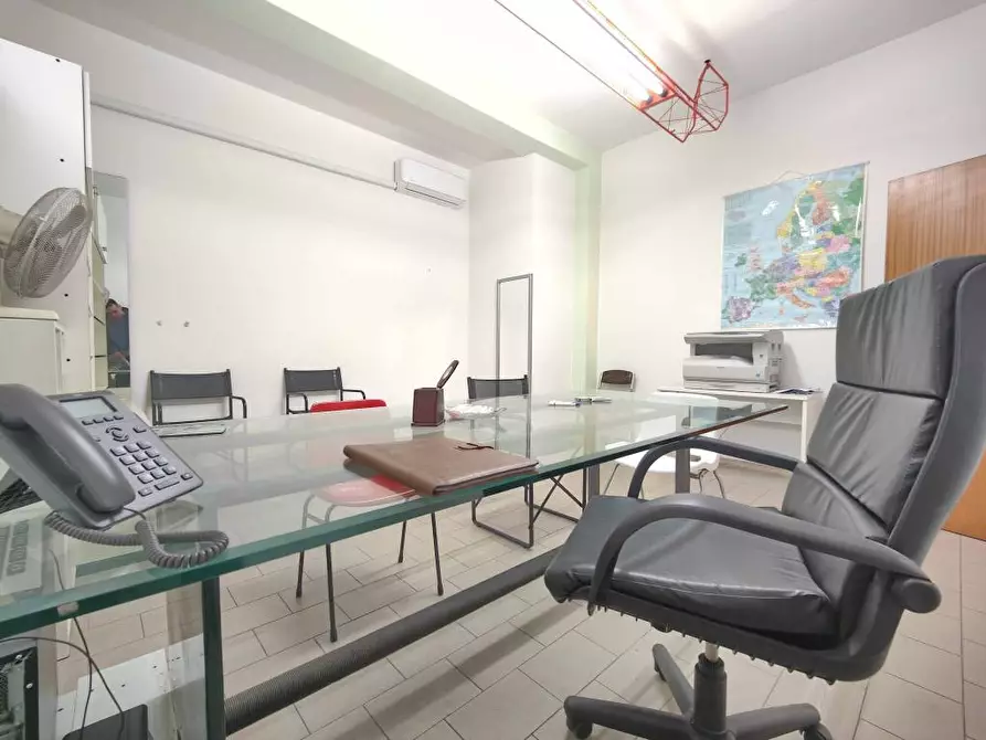 Immagine 2 di Capannone industriale in vendita  a Cerreto Guidi