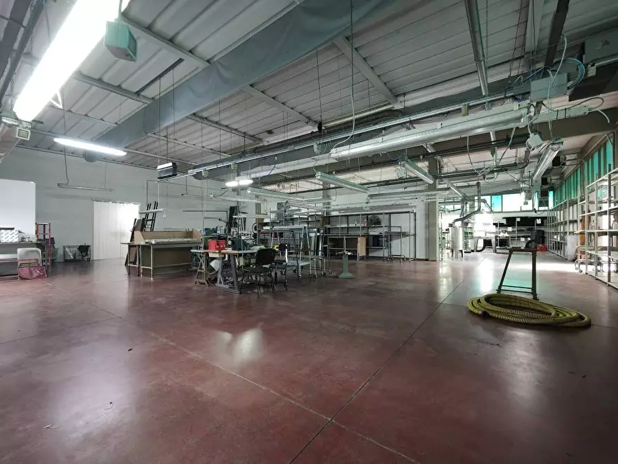 Immagine 20 di Capannone industriale in vendita  a Cerreto Guidi