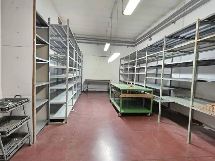 Immagine 11 di Capannone industriale in vendita  a Cerreto Guidi