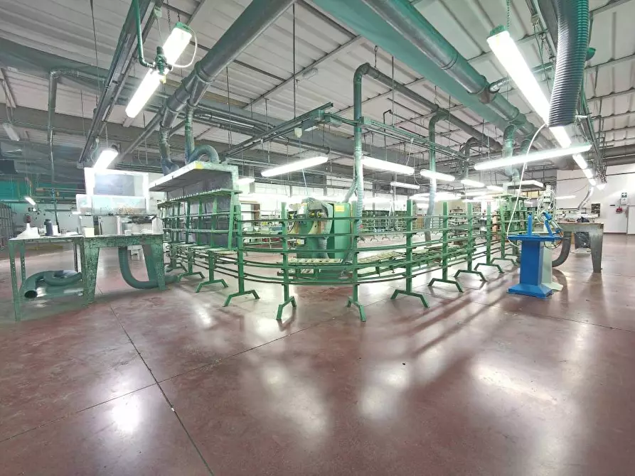 Immagine 15 di Capannone industriale in vendita  a Cerreto Guidi